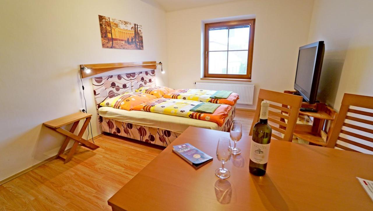 Vila Edith Valtice Extérieur photo
